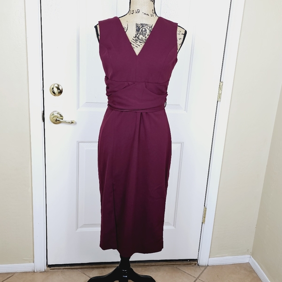 DRESS THE POPULATION Dress - Picture 1 of 10